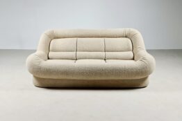 Nuava sofa, Emilio Guarnacci Nuava sofa, Emilio Guarnacci