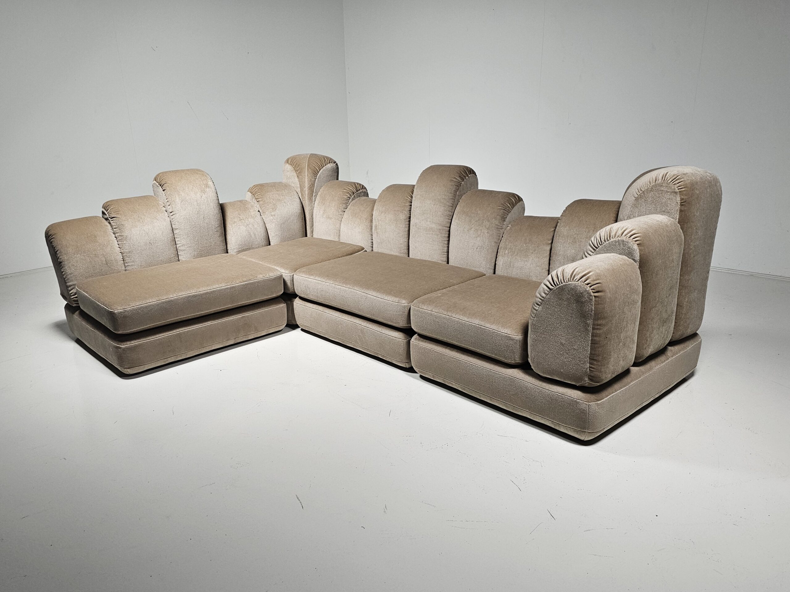 Dromadaire sofa, Roche Bobois