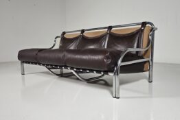 Stringa sofa, Gae Aulenti Stringa sofa, Gae Aulenti