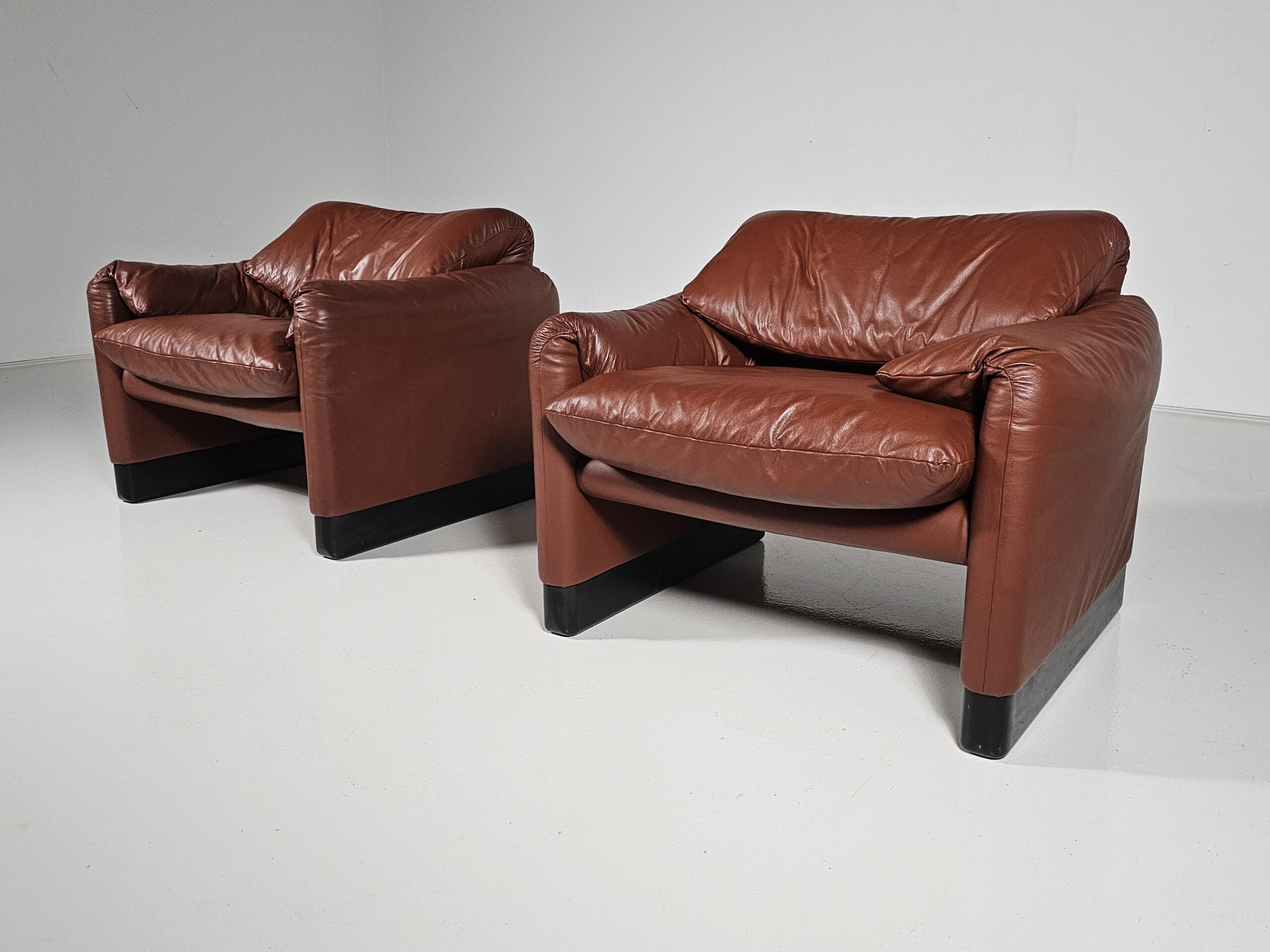 maralunga chairs, cassina