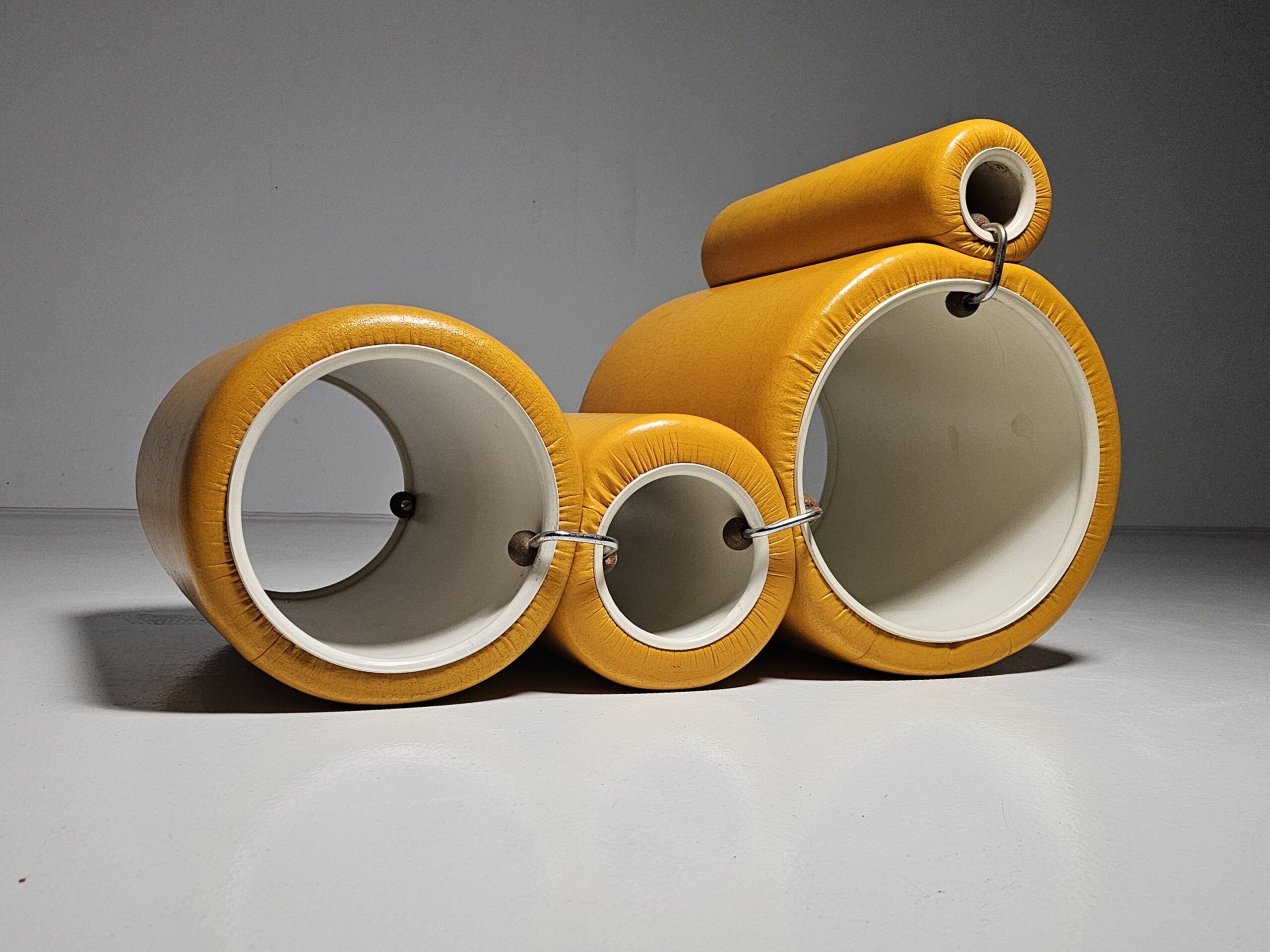 Tube chair, Joe Colombo, Flexform