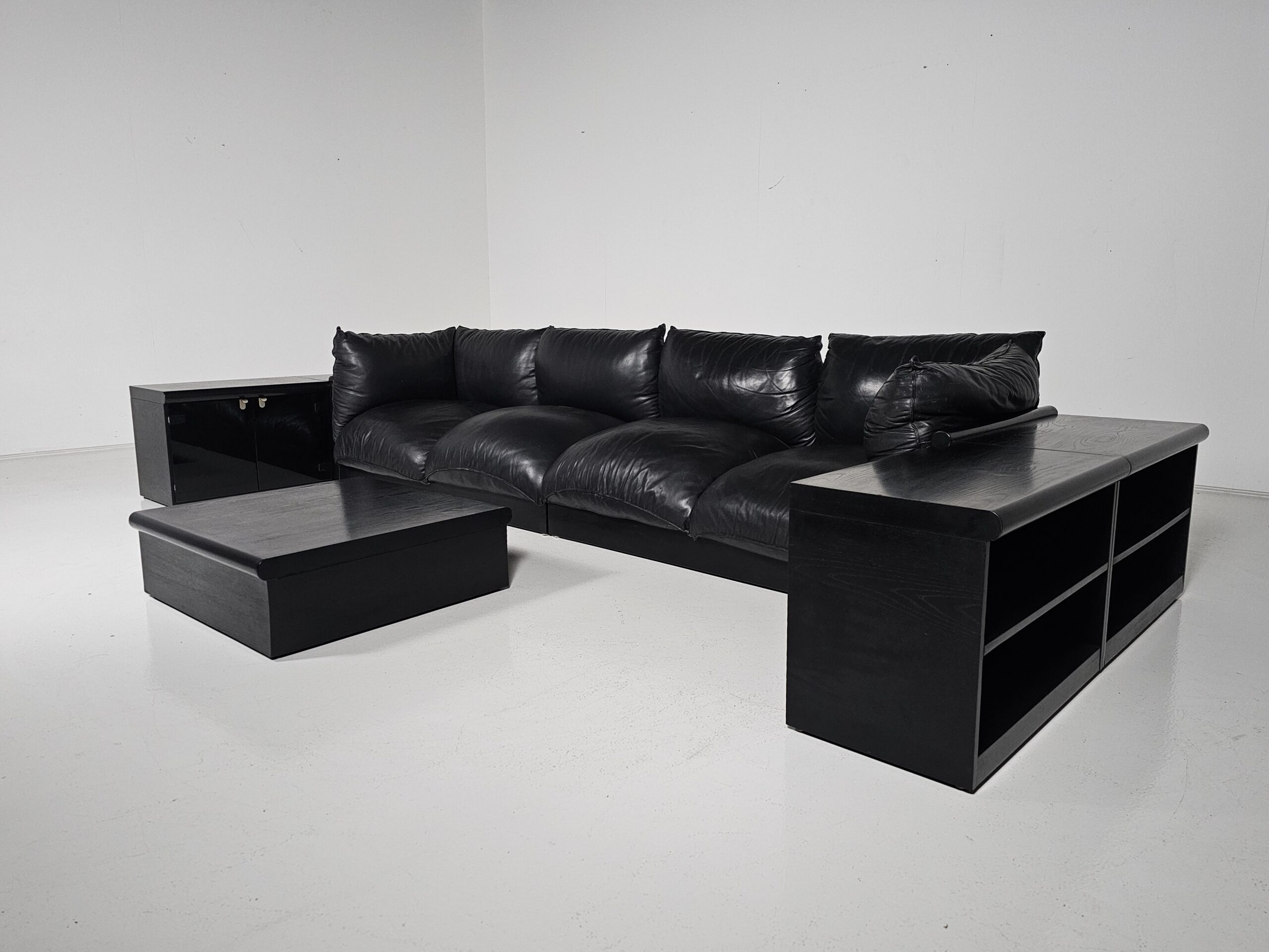 Down sofa, Carlo Bartoli, Rossi Di Albizzate